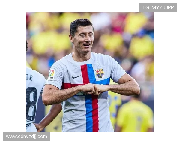 瓦伦西亚成为莱万西甲生涯进球最多对手 6场打入9球纪录诞生 瓦伦西亚成为莱万西甲生涯进球最多对手 6场打入9球纪录诞生