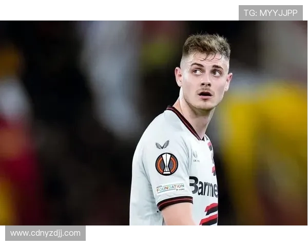 拜仁官方宣布后卫斯塔尼希奇今日回归球队合练恢复训练状态